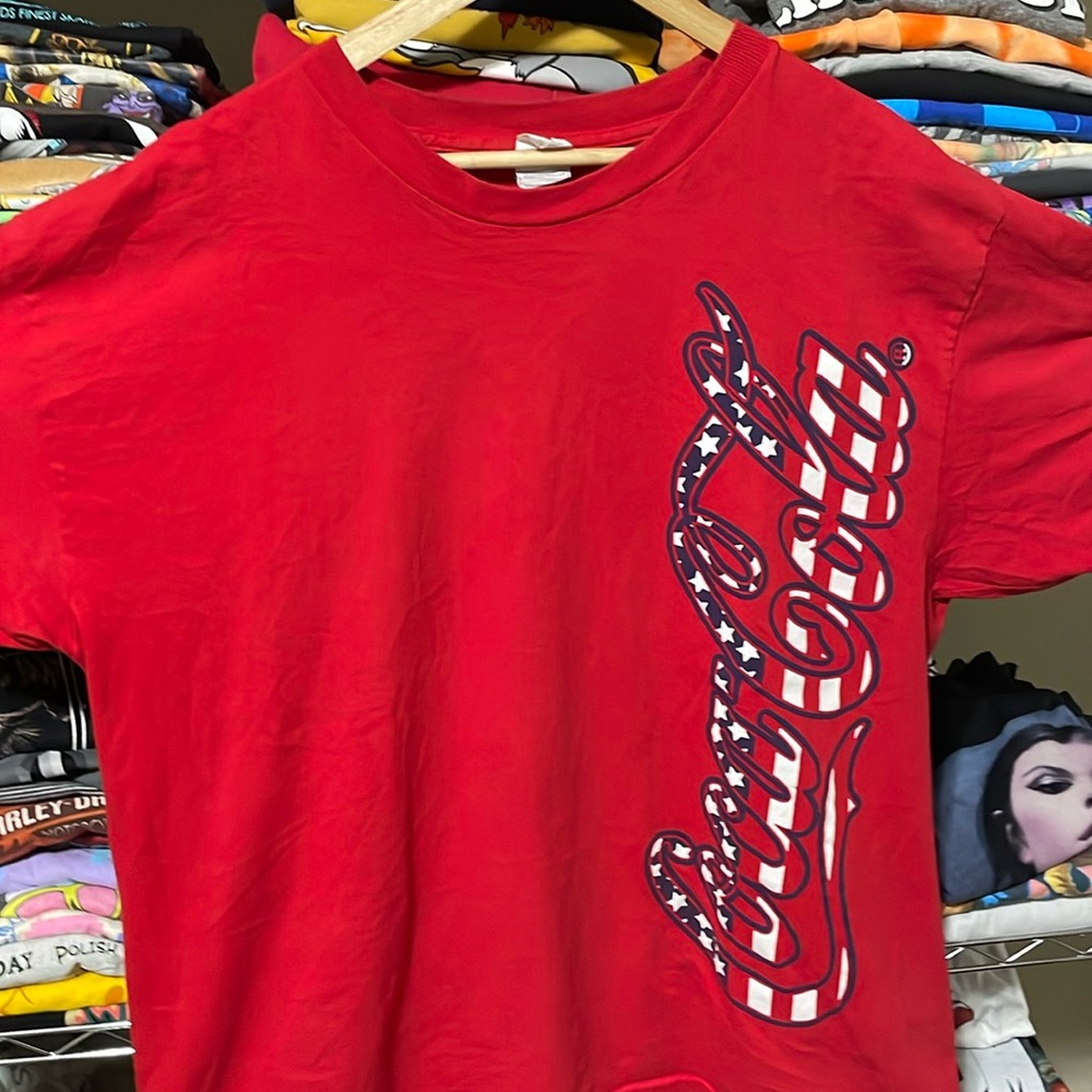 Coco Cola Flag Tee 🔥🔥- 22’in wide by 28’in long